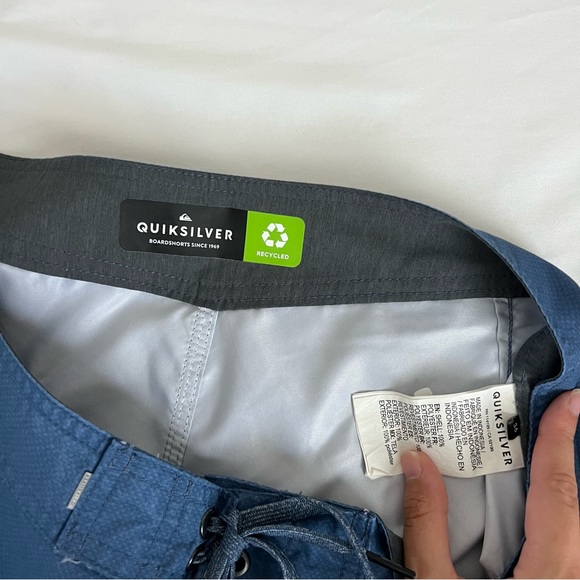 Quicksilver Men’s Board-Shorts - Picture 3 of 3